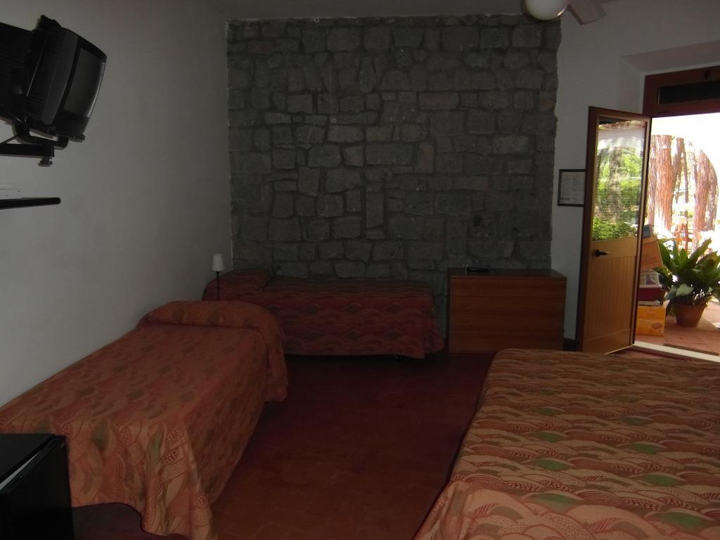Hotel Villa Nettuno มารินา ดิ กัมโป ห้อง รูปภาพ
